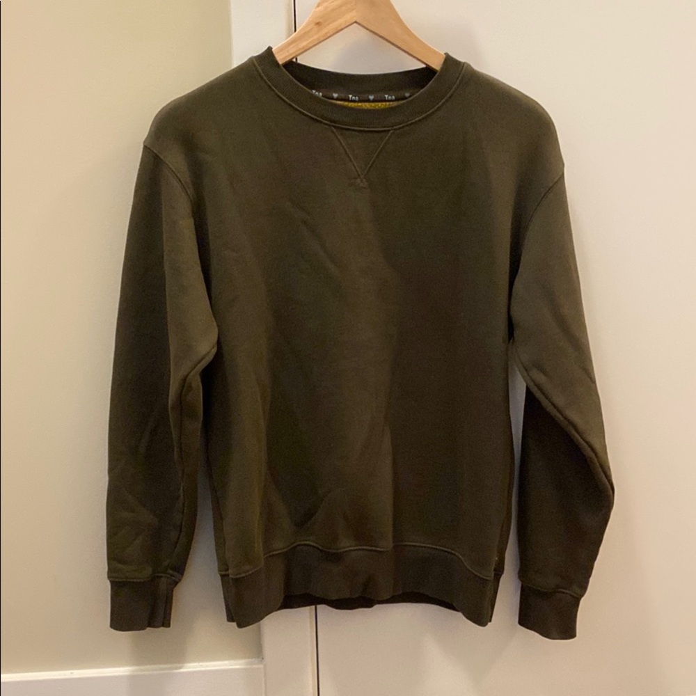 Olive Green TNA crew- NWOT